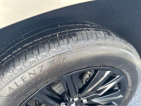 Used 2023 Cadillac Escalade Sport w/ Touring Package image 29