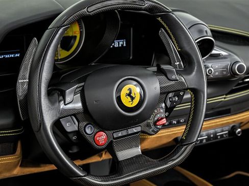 Used 2022 Ferrari F8 Tributo RWD image 23