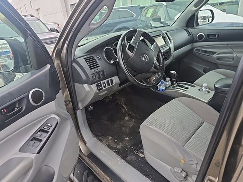 Used 2013 Toyota Tacoma PreRunner w/ SR5 Pkg image 6