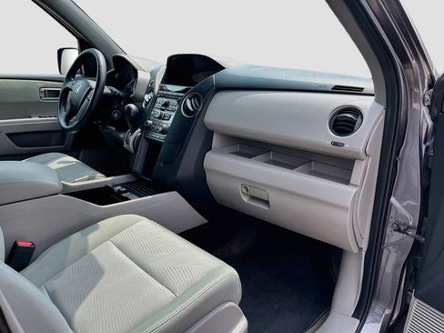 Used 2015 Honda Pilot LX image 29