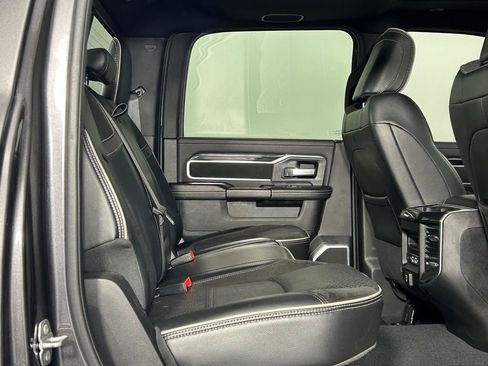 Used 2022 RAM 3500 Laramie AWD/4WD image 14