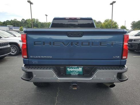 Used 2025 Chevrolet Silverado 2500 LTZ w/ LTZ Plus Package AWD/4WD image 5
