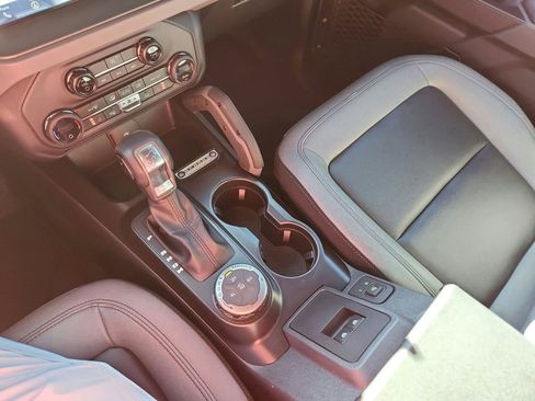 Used 2024 Ford Bronco Big Bend image 14