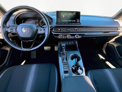Used 2025 Honda Civic Sport image 8