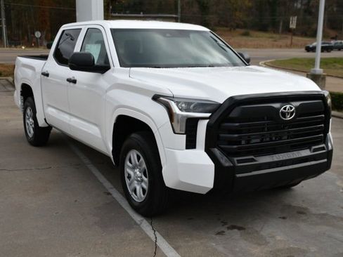 New 2026 Toyota Tundra SR image 7