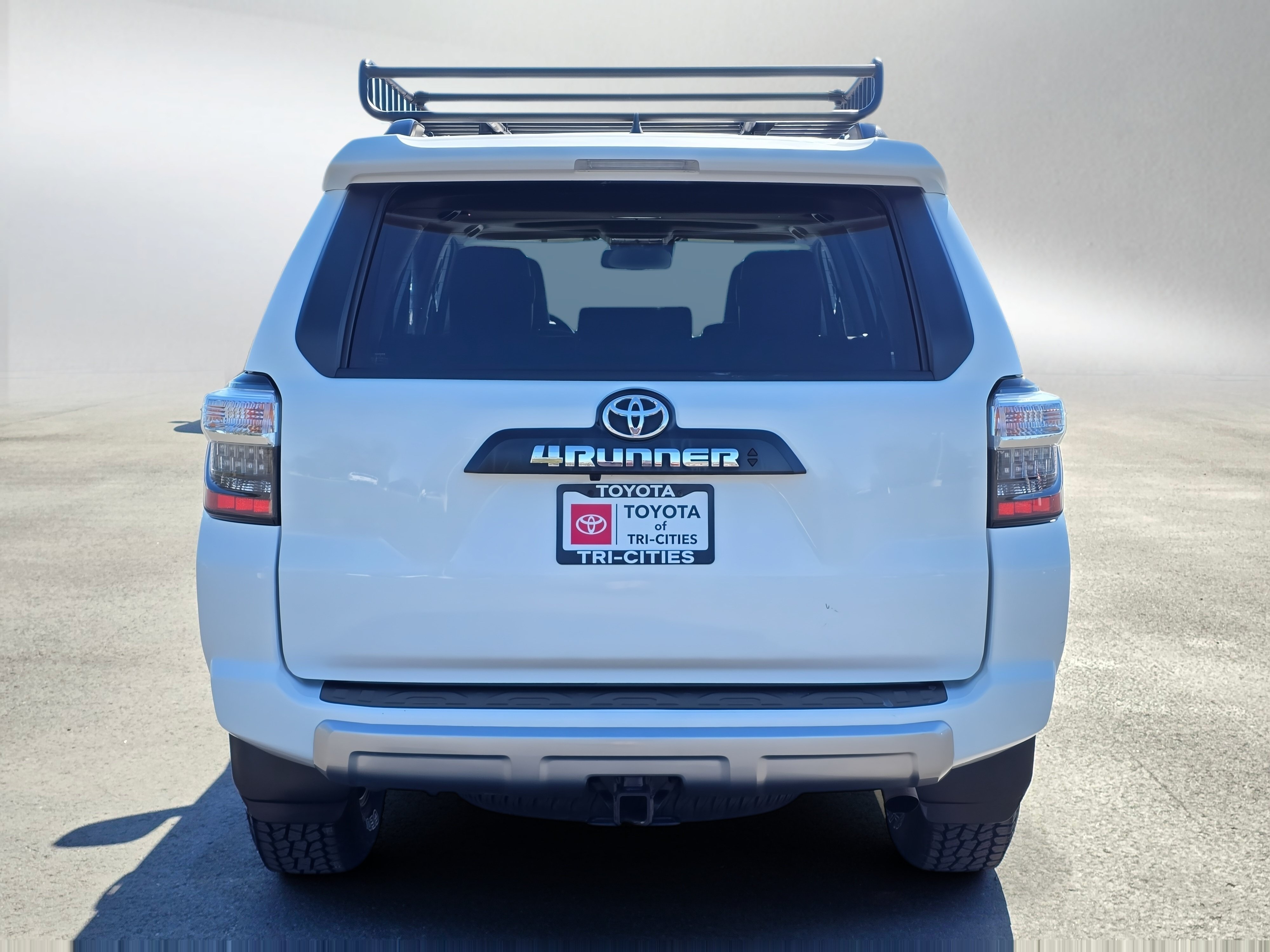Used 2023 Toyota 4Runner TRD Off-Road Premium w/ Moonroof Package AWD/4WD image 4