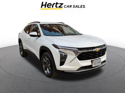 Used 2025 Chevrolet Trax LT