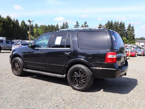 Used 2017 Ford Expedition Limited AWD/4WD image 3