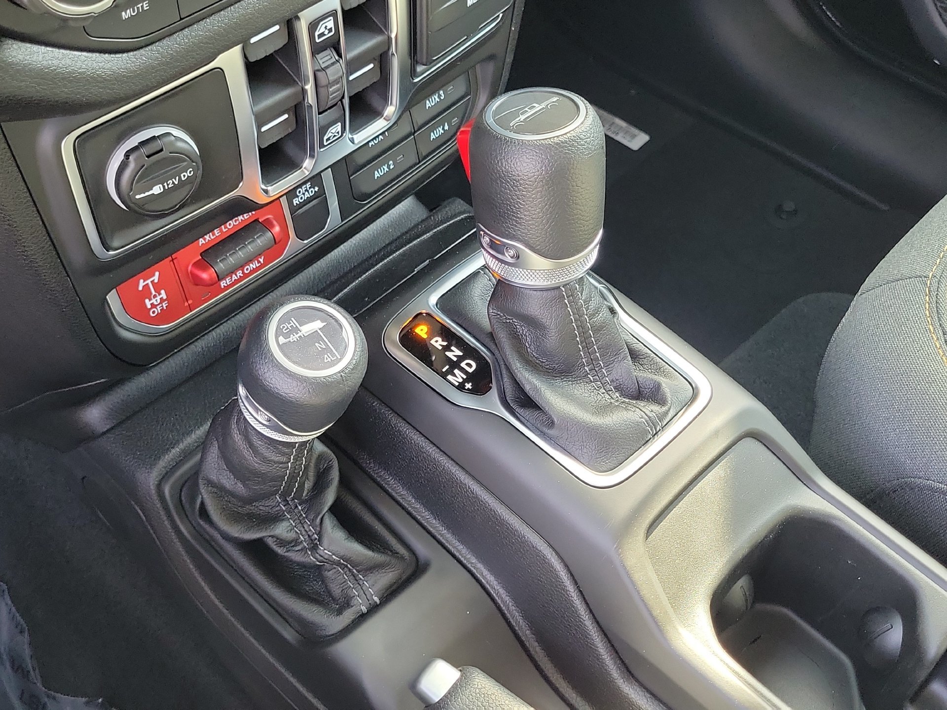 New 2026 Jeep Gladiator Mojave AWD/4WD image 13