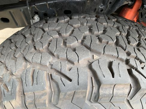 Used 2025 Ford Bronco Raptor AWD/4WD image 12