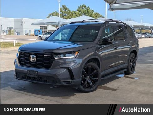 Used 2025 Honda Pilot Black Edition image 1