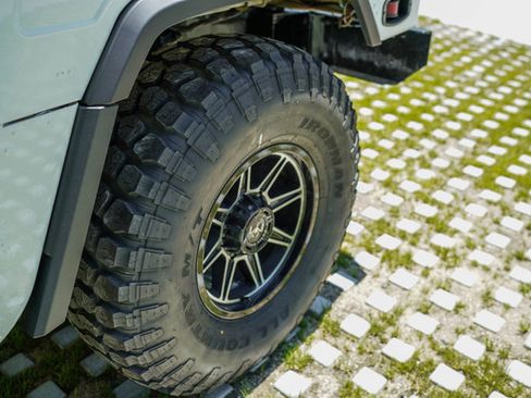 Used 1995 HUMMER H1 4-Door Wagon image 80