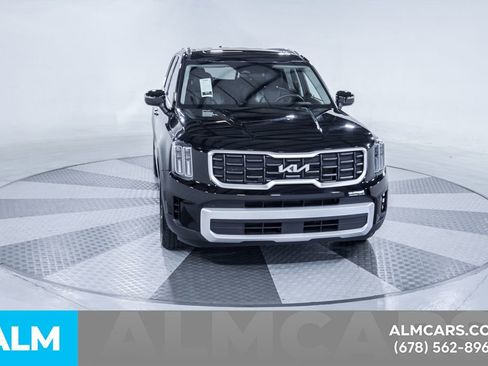 Used 2025 Kia Telluride S FWD image 15