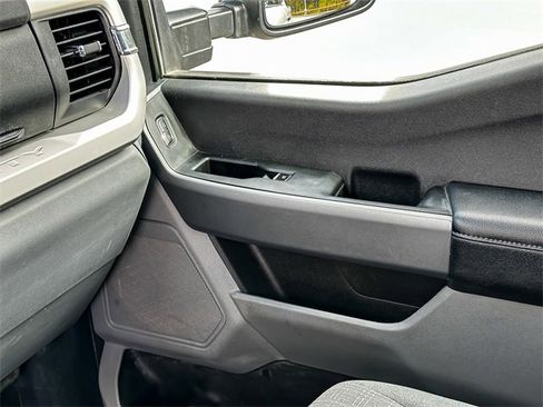Used 2024 Ford F250 XLT image 23