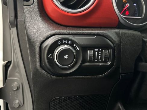 Used 2021 Jeep Wrangler Unlimited Rubicon image 33