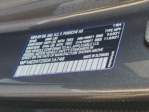 Used 2025 Porsche Cayenne E-Hybrid AWD/4WD image 26