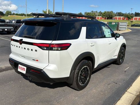 New 2026 Nissan Pathfinder Rock Creek AWD/4WD image 6