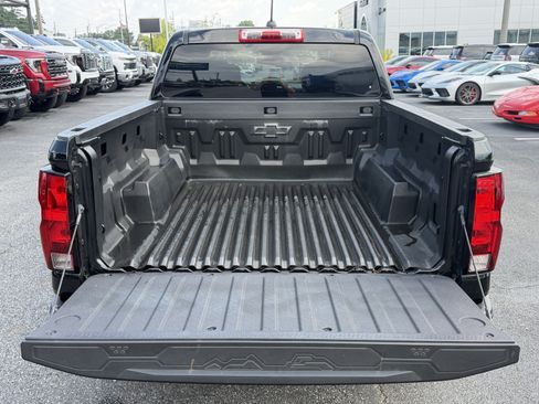 Used 2024 Chevrolet Colorado LT AWD/4WD image 31
