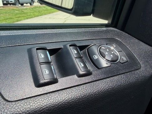 Used 2018 Ford F150 XLT w/ Equipment Group 302A Luxury AWD/4WD image 22