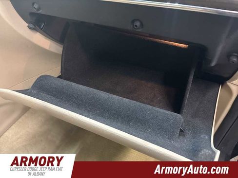 Used 2016 Jeep Grand Cherokee Overland image 42