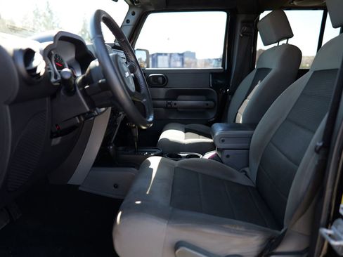 Used 2010 Jeep Wrangler Unlimited Sport image 19