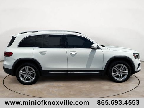 Used 2023 Mercedes-Benz GLB 250 4MATIC image 2
