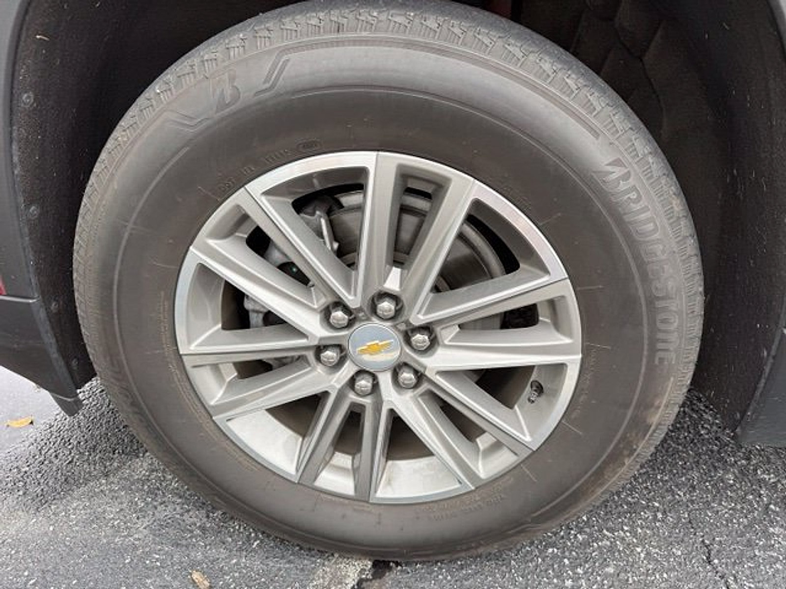 Certified 2024 Chevrolet Traverse LT w/ LPO, Floor Liner Package AWD/4WD image 19