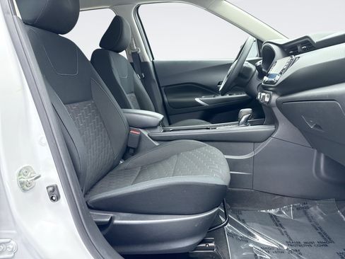 Used 2023 Nissan Kicks SV FWD image 16