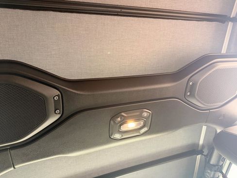 Used 2018 Jeep Wrangler Unlimited Sport S image 24