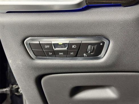 Used 2023 BMW X5 xDrive40i w/ M Sport Package image 19