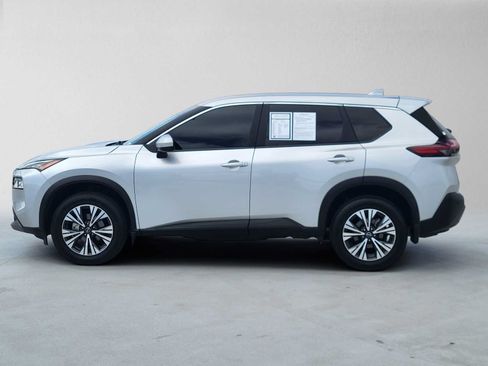 Used 2023 Nissan Rogue SV FWD image 6