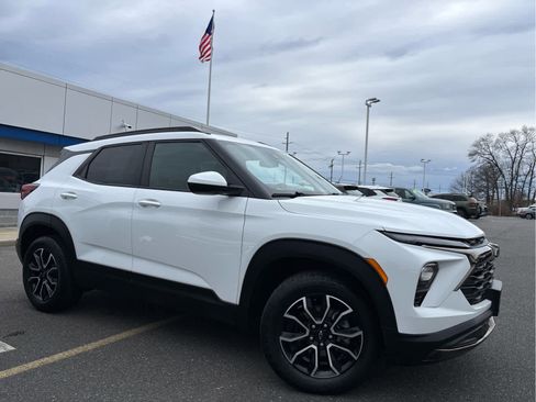 Certified 2024 Chevrolet TrailBlazer ACTIV image 3