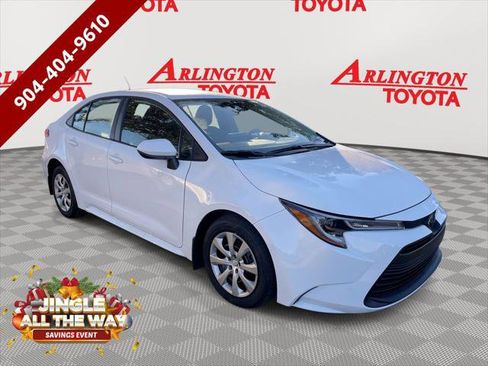 Certified 2025 Toyota Corolla LE image 1