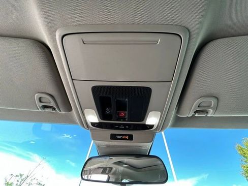 Used 2023 Honda Accord EX image 12