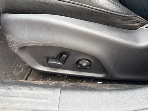 Used 2018 Jeep Compass Limited w/ Navigation Group FWD image 11