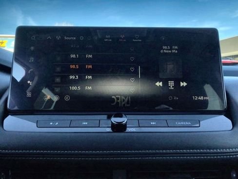 Used 2025 Nissan Rogue Platinum w/ Platinum Premium Package image 16