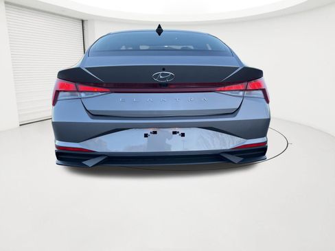 Certified 2023 Hyundai Elantra SEL w/ Convenience Package image 4