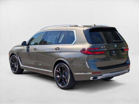 Used 2026 BMW X7 xDrive40i AWD/4WD image 8