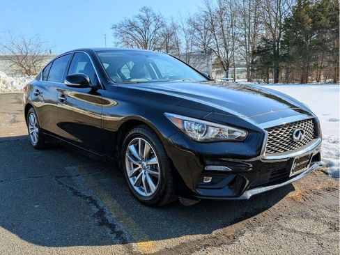 Used 2022 INFINITI Q50 PURE image 3