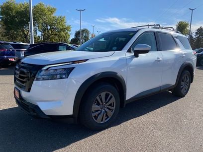 New 2025 Nissan Pathfinder SV