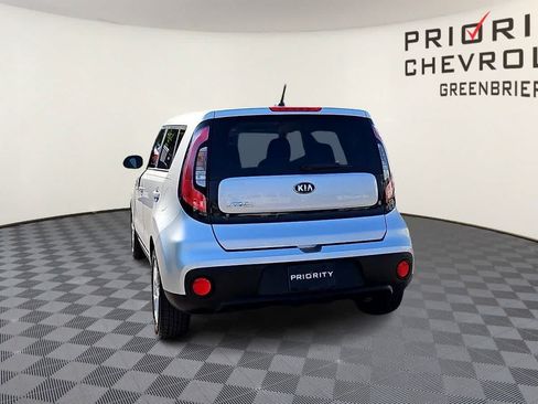 Used 2017 Kia Soul FWD image 7