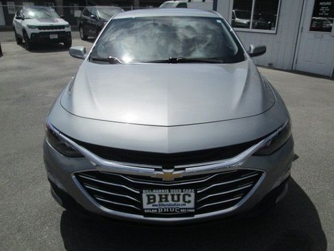 Used 2024 Chevrolet Malibu LT FWD image 2