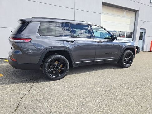 Certified 2023 Jeep Grand Cherokee L Limited w/ Black Appearance Package AWD/4WD image 6