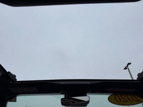 Used 2020 Jeep Wrangler Unlimited Sahara image 13