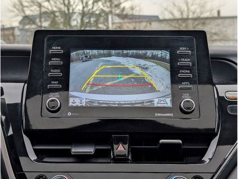 Used 2022 Toyota Camry SE w/ Cold Weather Package image 22