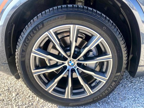 Used 2022 BMW X5 xDrive40i w/ M Sport Package AWD/4WD image 23