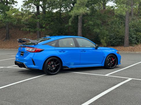 Used 2025 Honda Civic Type R image 13