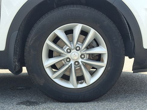 Used 2017 Kia Sorento FWD w/ LX Convenience Package image 8