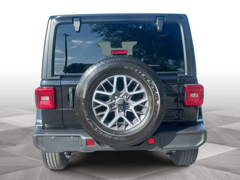Used 2024 Jeep Wrangler Unlimited Sahara AWD/4WD image 7