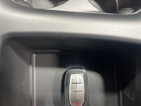 New 2025 Chrysler Voyager LX image 22